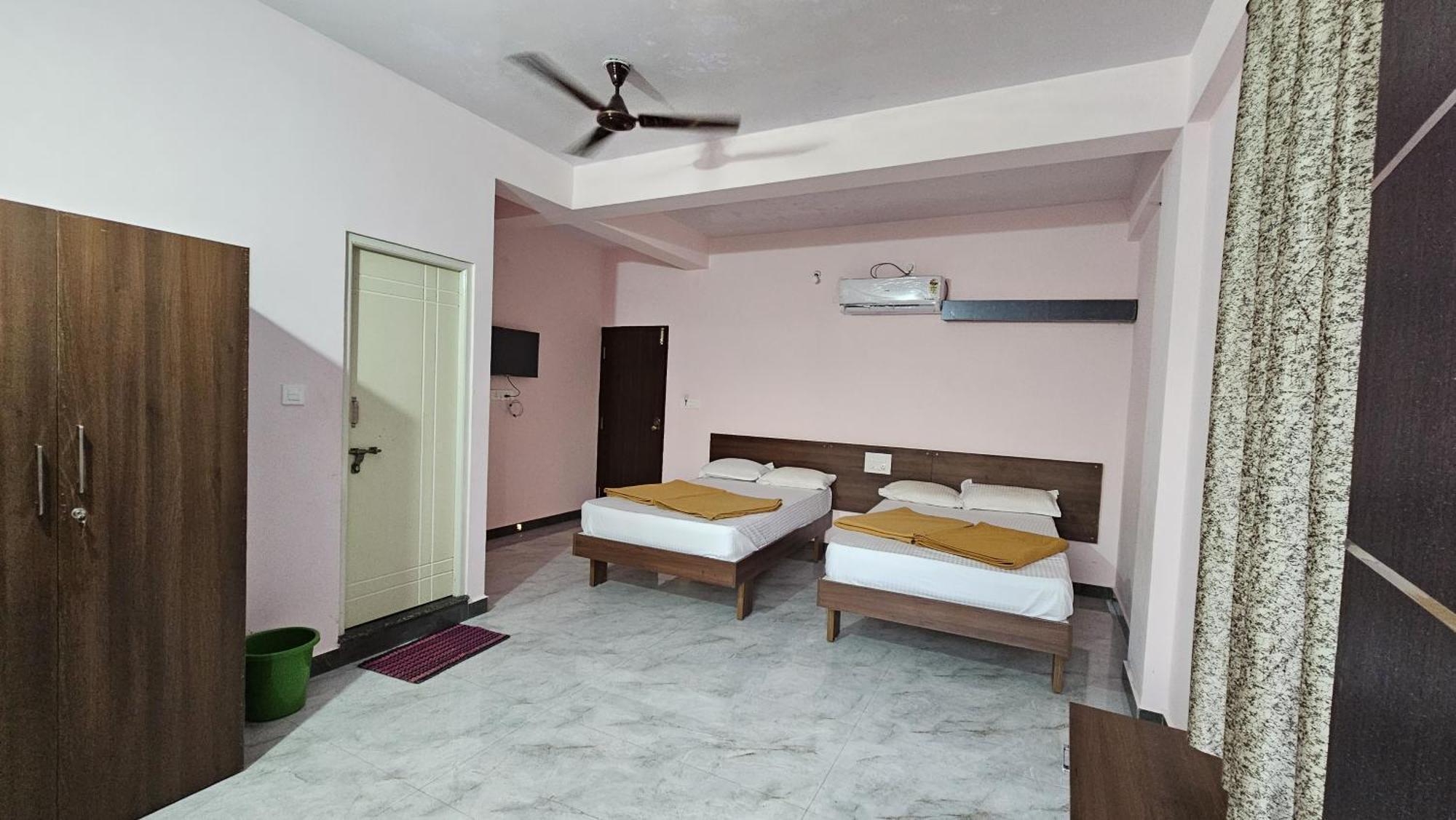 Golden Palace Residency Belagula Екстер'єр фото