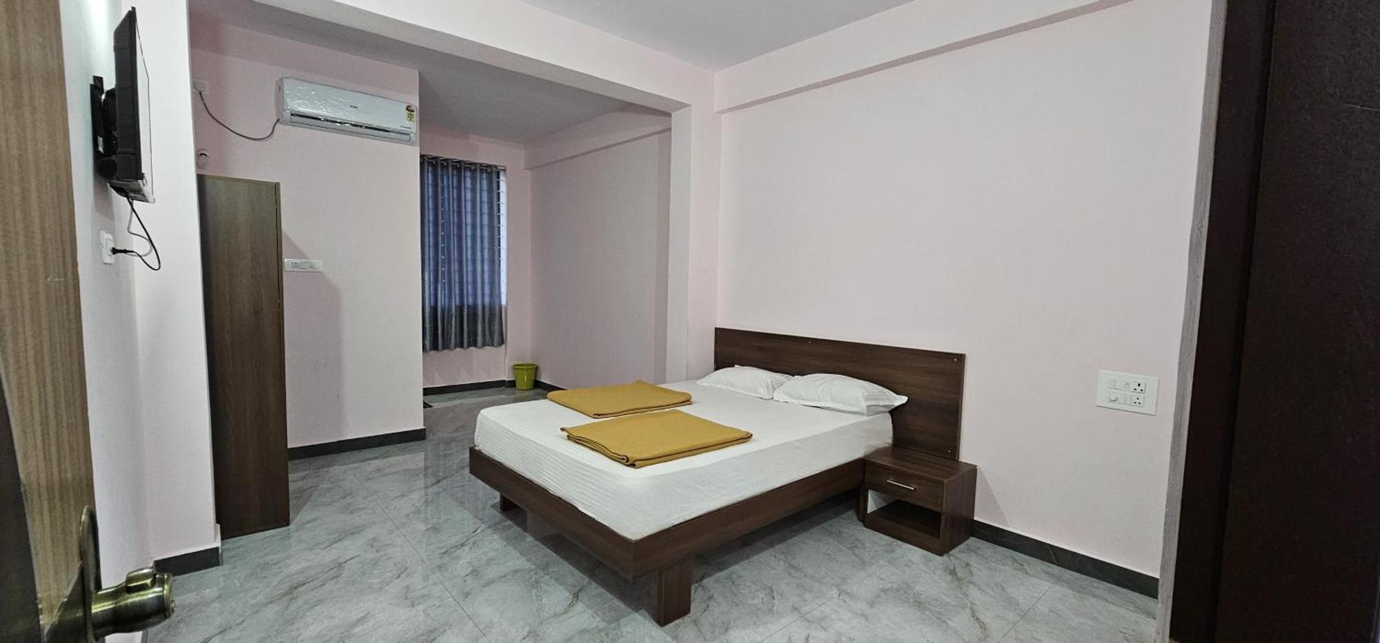 Golden Palace Residency Belagula Екстер'єр фото